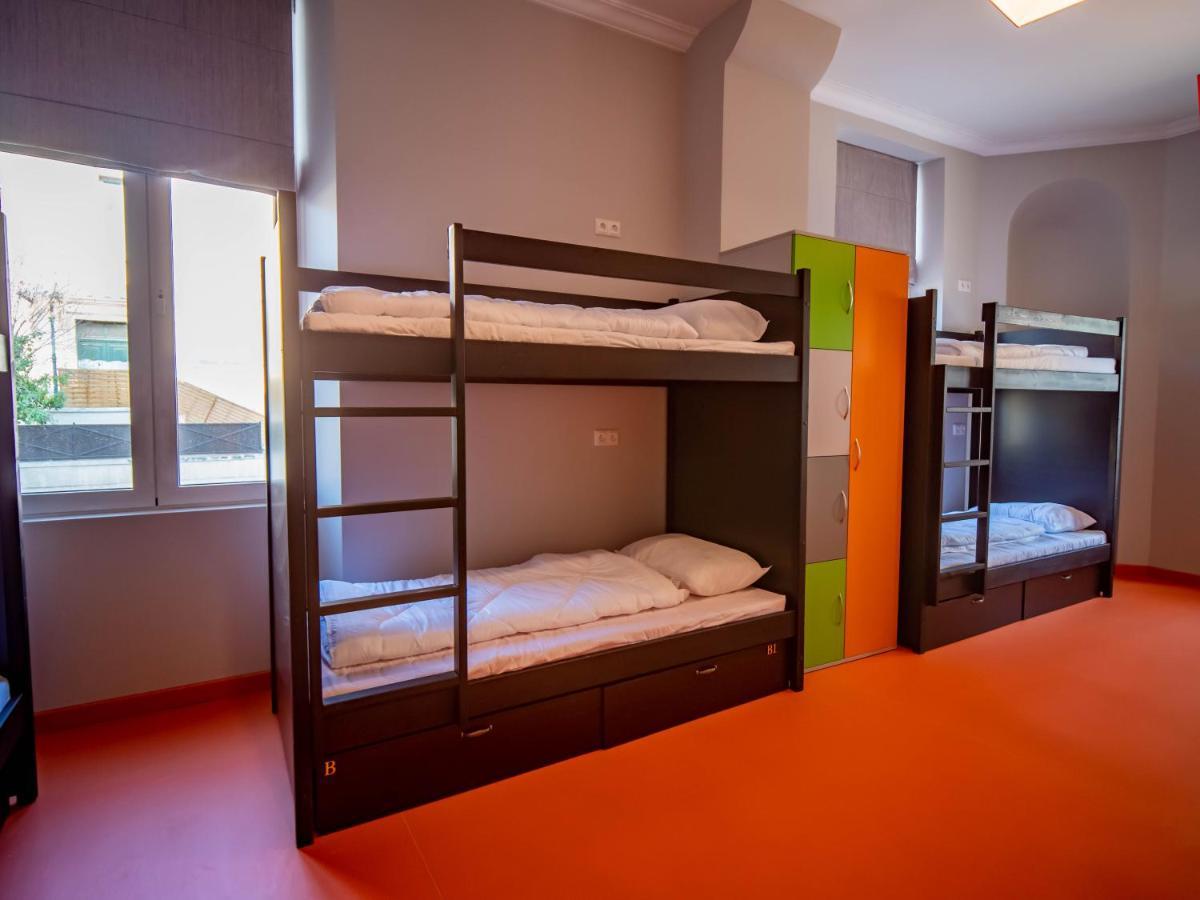 Lit Superposé dans Dortoir pour Femmes